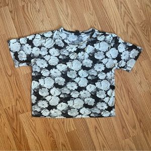 Rose Pattern Soft Cropped Tee, Black White & Grey